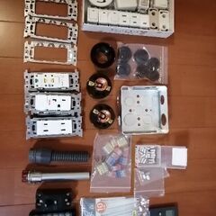 (値下げ) 第２種電気工事士　教材と器具の画像