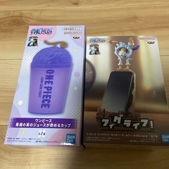 新品　未開封　ワンピース　フィギュア　スマホスタンド　カップ