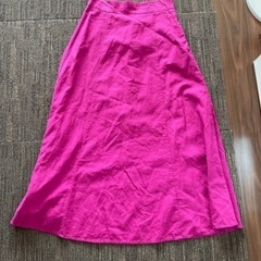 GUサイズLロングスカートあげます