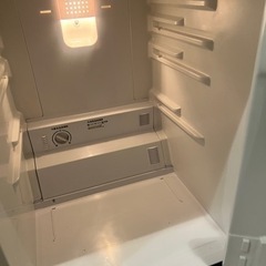 【引取先が決まりました】冷蔵庫(138L)ジャンク品の画像