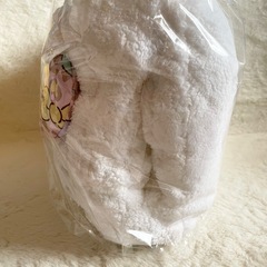 ⭐️サンリオ⭐️激レア！　ハローキティ 手を入れられるクッション キティちゃんの画像