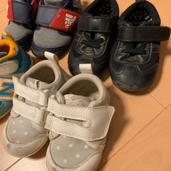 サイズ12くらいの子どもシューズまとめての画像