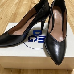 DMG✨定価12,800円✨イタリア製✨シンプル黒パンプス✨