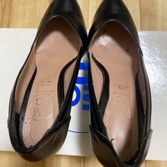DMG✨定価12,800円✨イタリア製✨シンプル黒パンプス✨の画像
