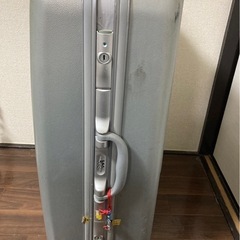 キャリーケースの画像