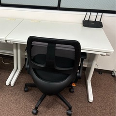 【椅子と机のセット】オフィスチェア 1脚（メッシュチェア コレガ2 ）・平机 1台の画像