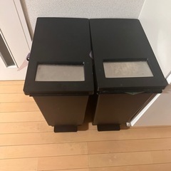 ゴミ箱2台 9月下旬 引き取り希望