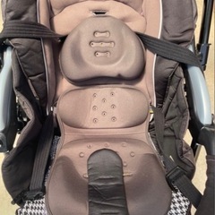 ベビーカー　コンビ　ディアクラッセ　オート４キャスの画像