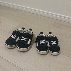 ◾️西松屋 スニーカー vans風 2足セット