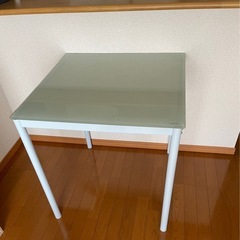 ダイニングテーブル