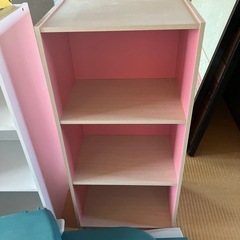 本棚　ピンク