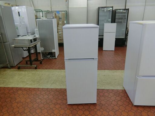 ID 397989   冷蔵庫２ドア　139L　吉井電機　２０２２年　AR-131