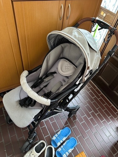 Pigeon ベビーカー