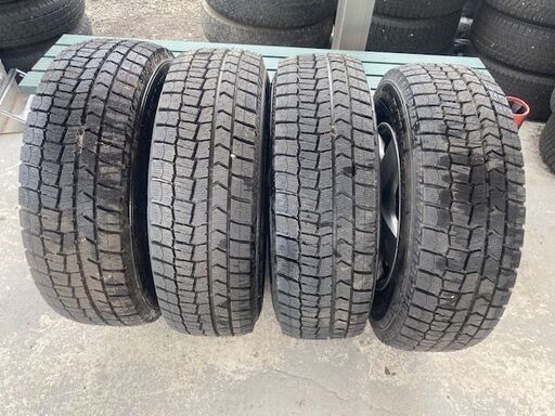 ダンロップ　SP175ｎ　195/80/15ＬＴ　バリ溝ホイール付き