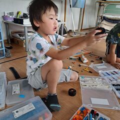 mBotをプログラムして動かしてみよう（日本人講師・外国人講師による）