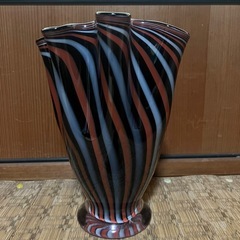 【GO-131】ミッドセンチュリー フリル花瓶 マーブル 昭和レトロの画像