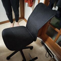 オフィスチェアの画像