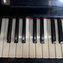 アップライトピアノ　県内配送相談可の画像