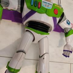 バズライトイヤー　玩具の画像