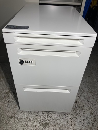 オカムラ　4桁ダイヤル錠　A4ワゴン