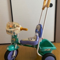 三輪車　玩具