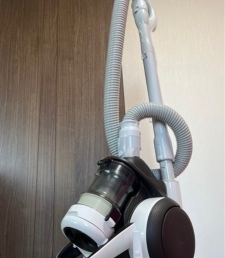 Panasonic　サイクロン式掃除機 MC-SR24J-W【中古品】