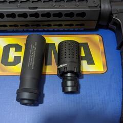 S&T P-90 TR。サイレンサー、ダットサイト付きの画像
