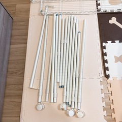 【美品】スリム2段スチールハンガーラック 白の画像
