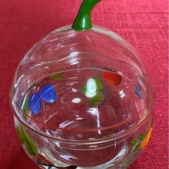 ハンガリー製　ガラスのキャンディポット　