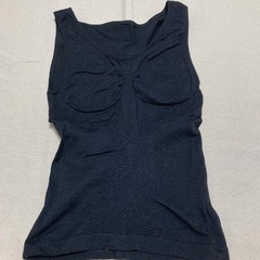 着圧　タンクトップ