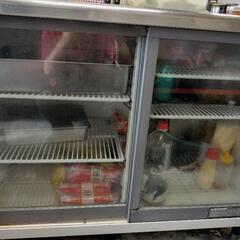 ホシザキ台下冷蔵庫差し上げます。