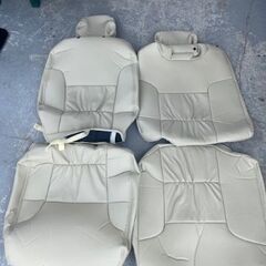 話し中　18マジェスタ　シートカバー