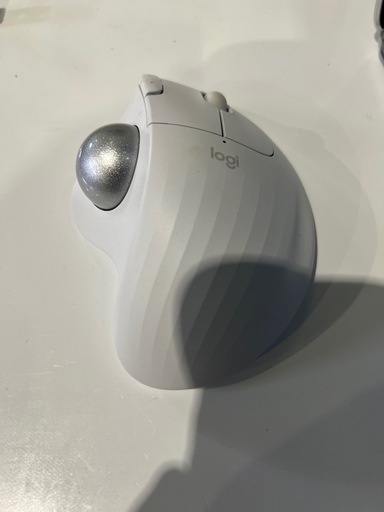 マウスLogicool M575 静音
