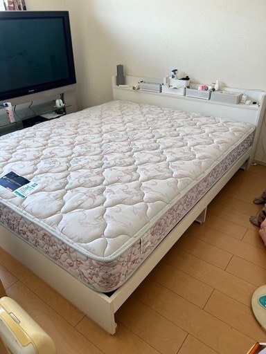 フランスベッド　クイーンサイズ