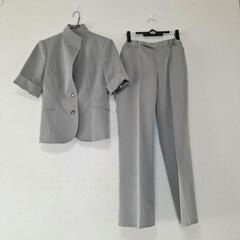 レディーススーツ