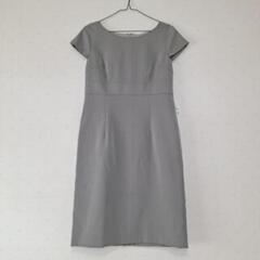 レディーススーツの画像