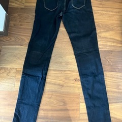 UNIQLO ユニクロ　デニム　ジーパンの画像