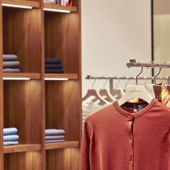 短期×シンプルなニットアパレル販売♪《JOHN SMEDLEY ...