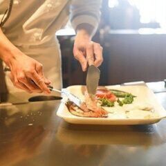 【調理補助スタッフ】恩納村のリゾートホテルでの業務◎調理経験者向け