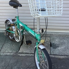 折りたたみ自転車　cat's-eyeライト　カゴ付き　5段切り替え