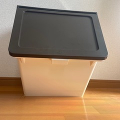 ゴミ箱　ペリカンガービー