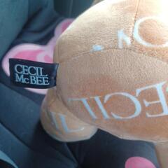 CECIL McBEEロゴ入りぬいぐるみの画像
