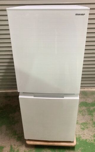 【取引中】★淀川区内配送無料★シャープ　ノンフロン冷凍冷蔵庫 152L　ホワイト　2022年製