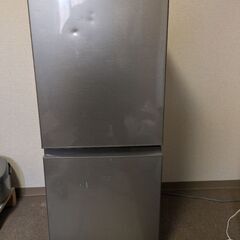 冷蔵庫 AQUA  ノンフロン冷凍冷蔵庫 　合計126L 元値3...