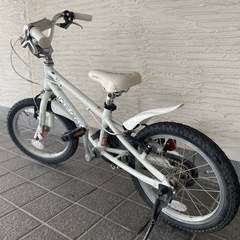 Louis Garneau キッズ　自転車の画像