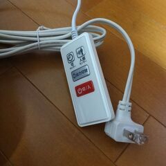 ■脱衣所ヒーター DWC-A1221 人感センサー付 21年製 工事不要 壁掛け 電響社 暖房 ストーブ 冬の画像