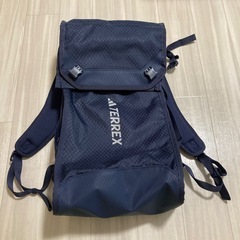 最終お値下げ。定価13.000円新品adidasTERREXバッ...