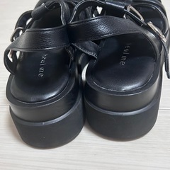 【23cm】美品☆厚底サンダルの画像