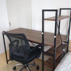 机と椅子のセット(desk and chair)