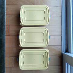 三段ランチボックスの画像